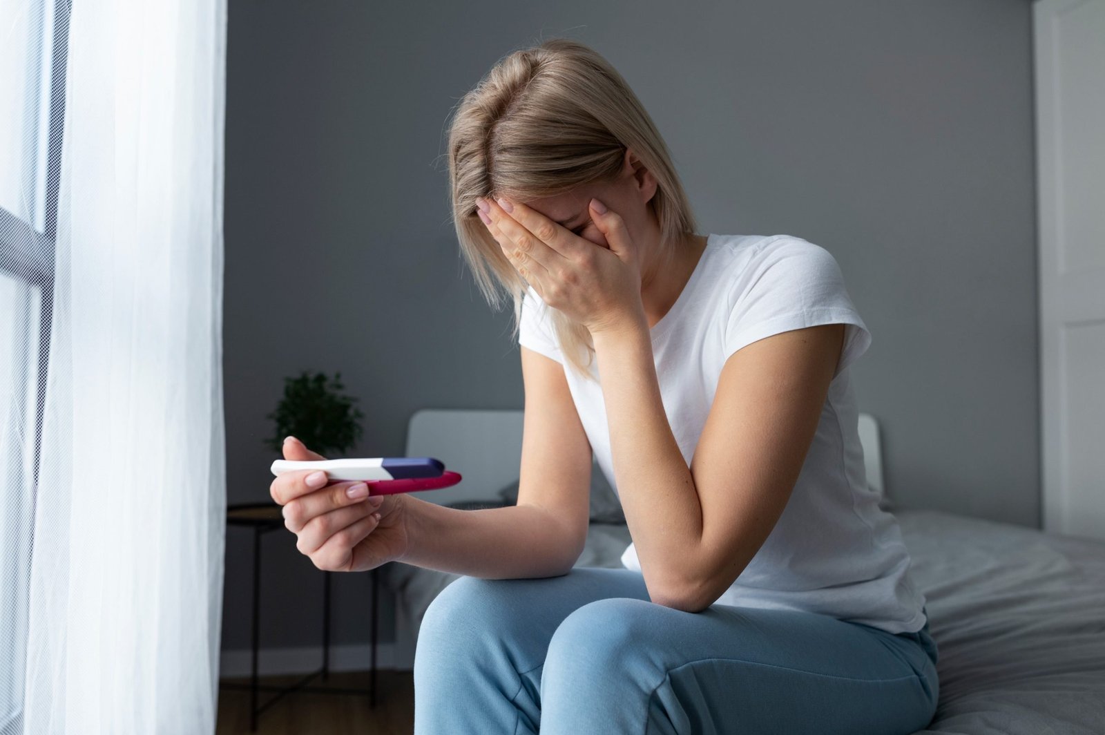 Female Fertility: Causes, Risks, and Ways to Improve It Naturally